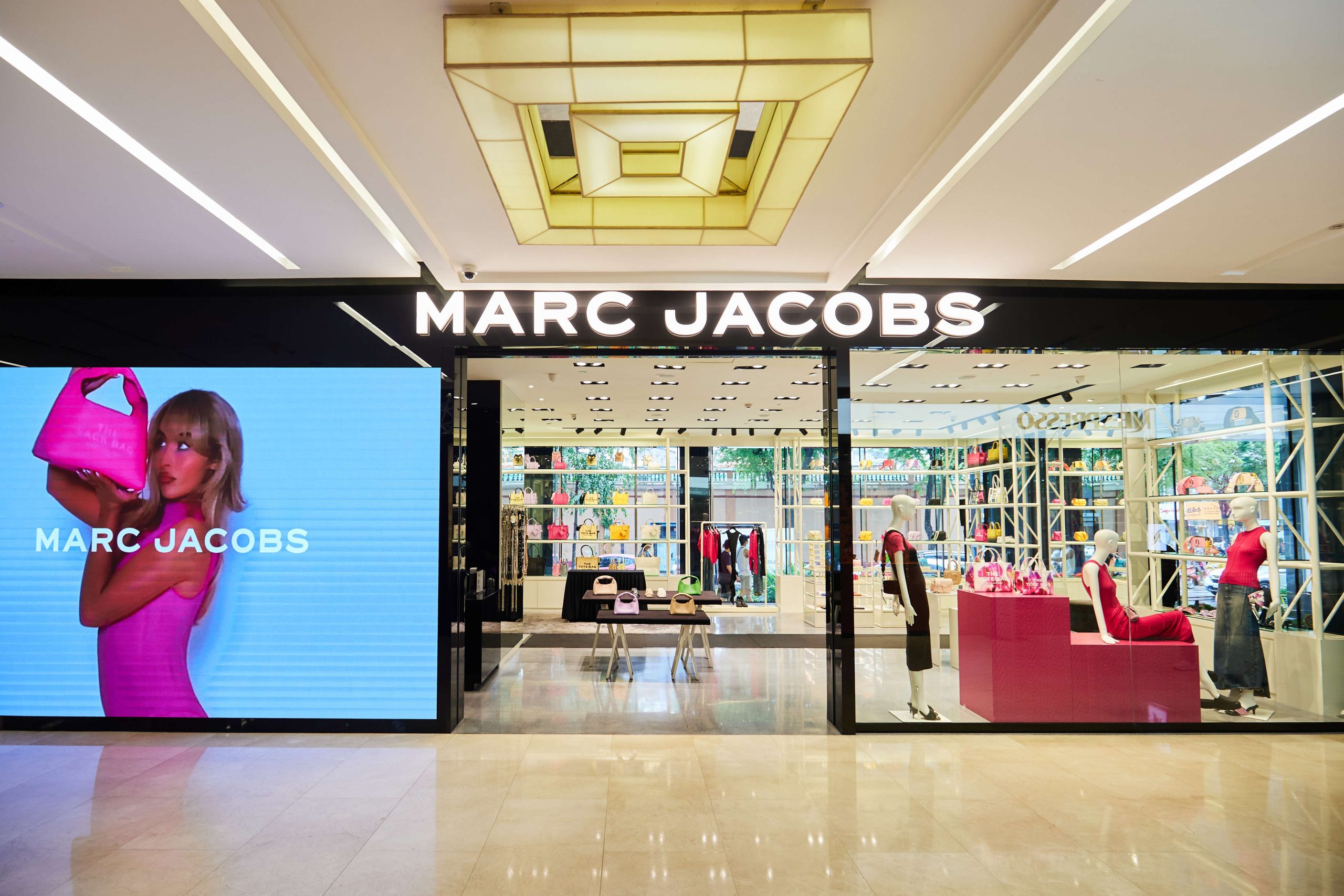 BST chớm Thu 2024 của Marc Jacobs đã ra mắt tại thị trường Việt Nam