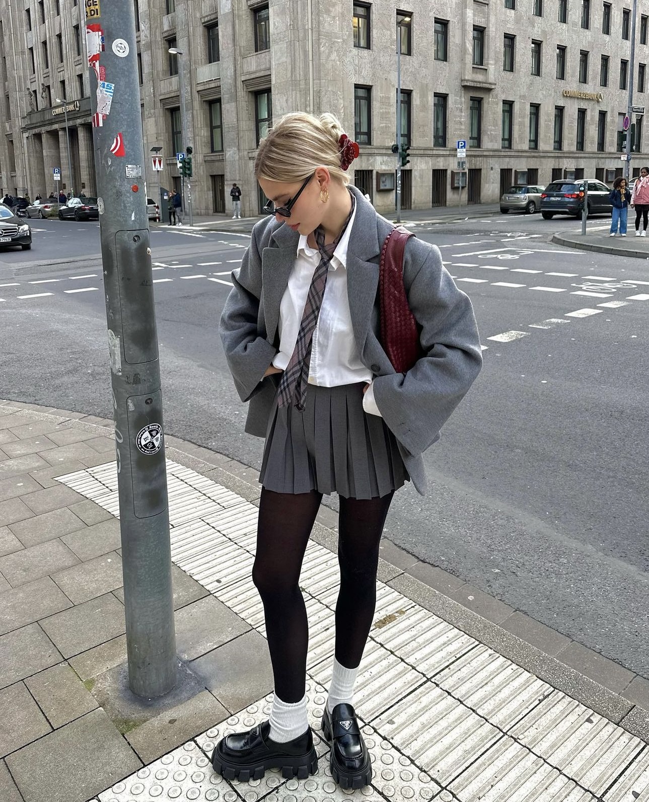 preppy style with tie  cà vạt