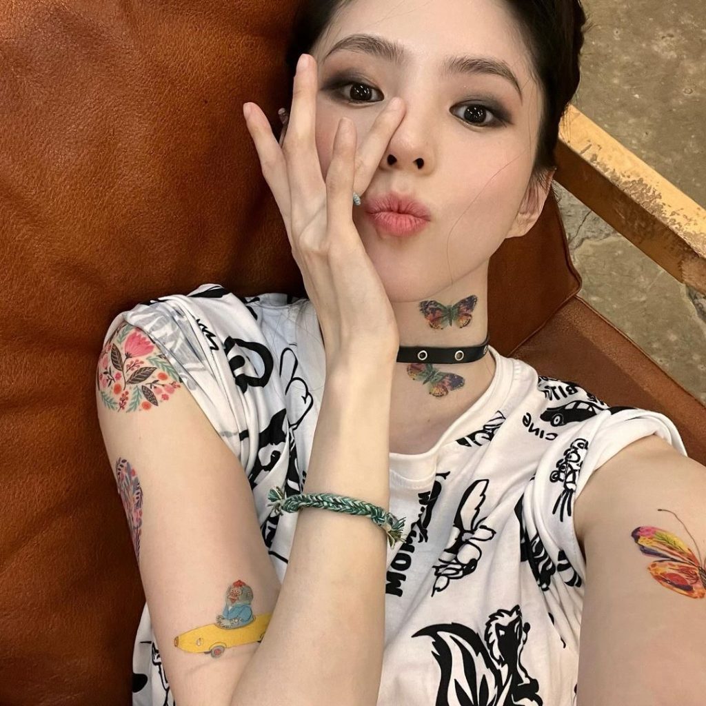 Han So Hee trang điểm mắt grunge