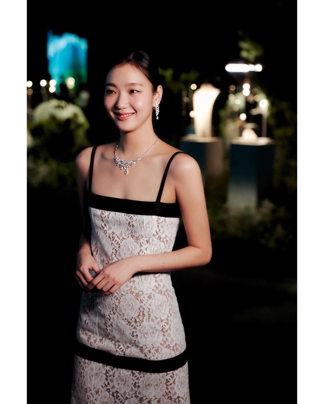 KIM-GO-EUN-THAY-DOI-PHONG-CACH-3