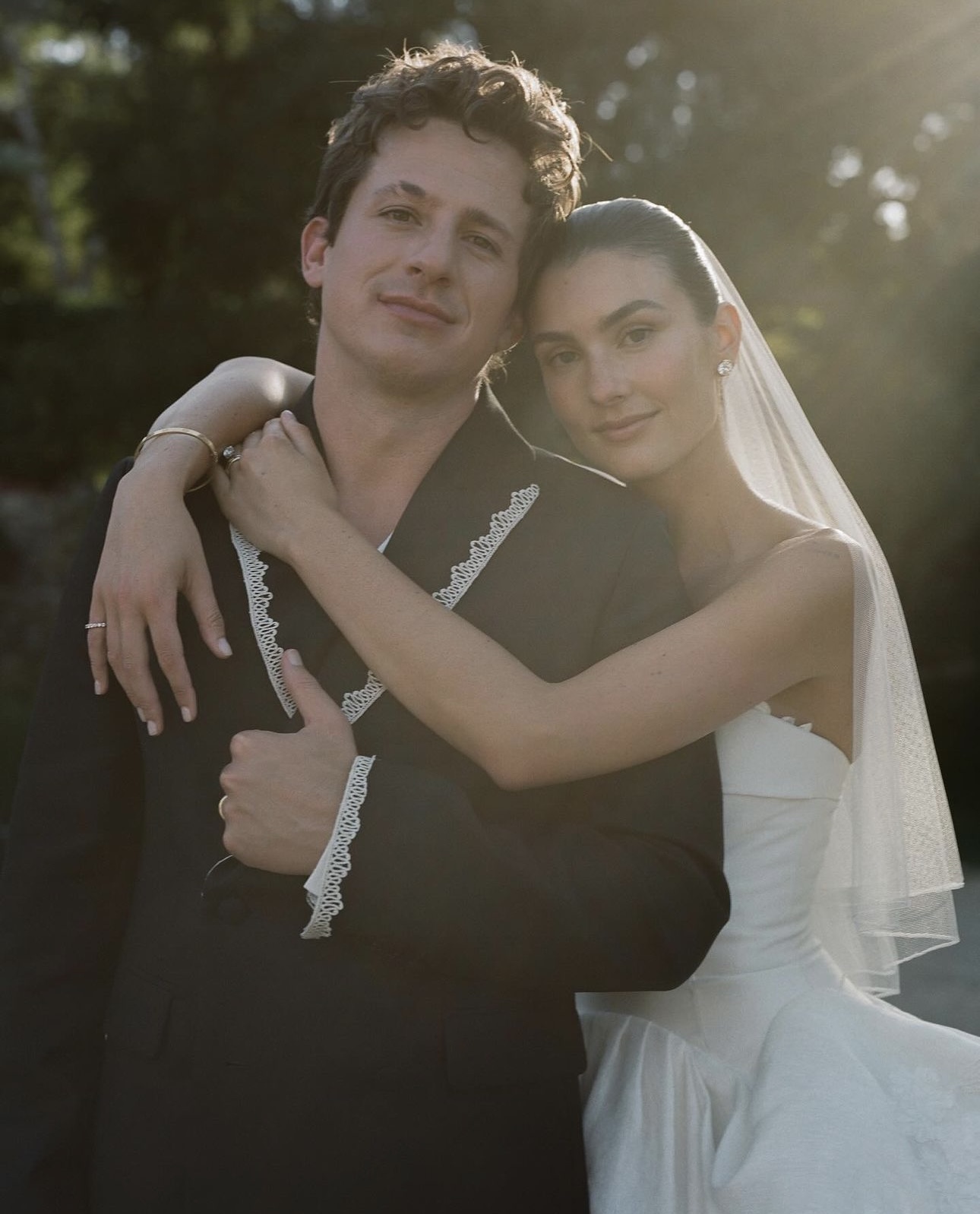 Charlie Puth và Brooke Sansone