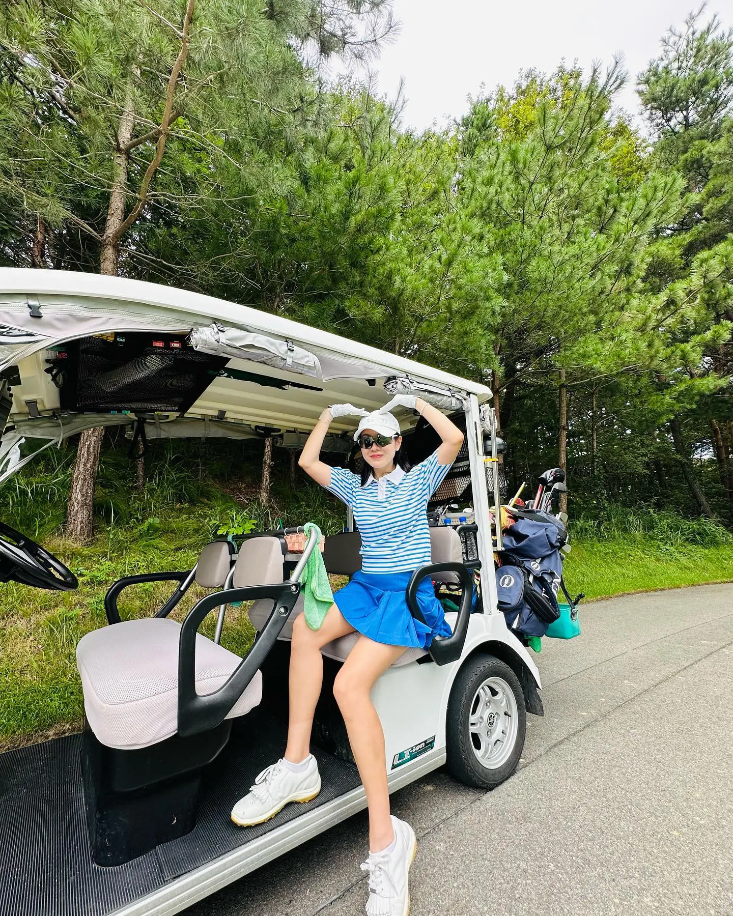 Son Ye Jin diện golf style