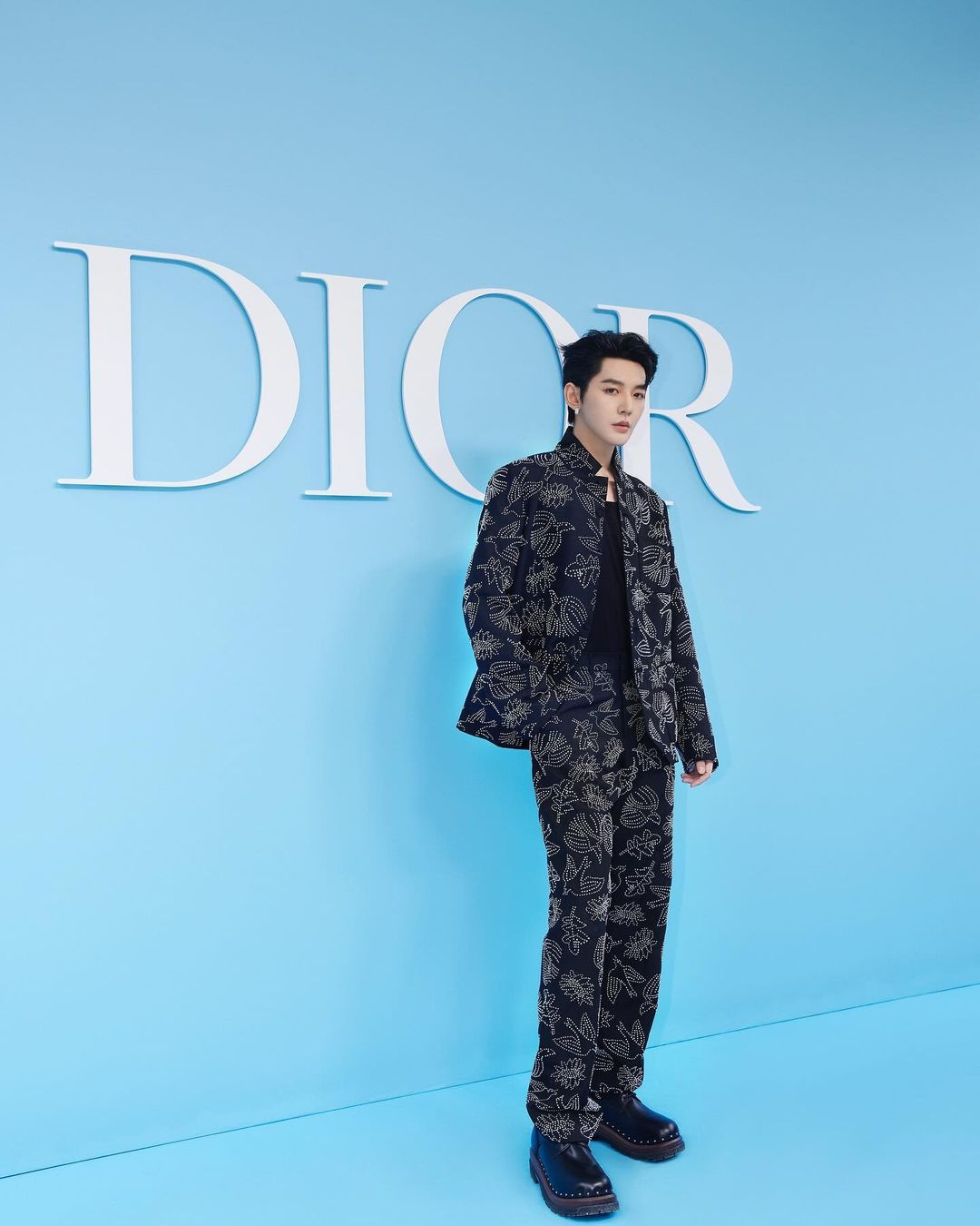 Đặng Vi show dior