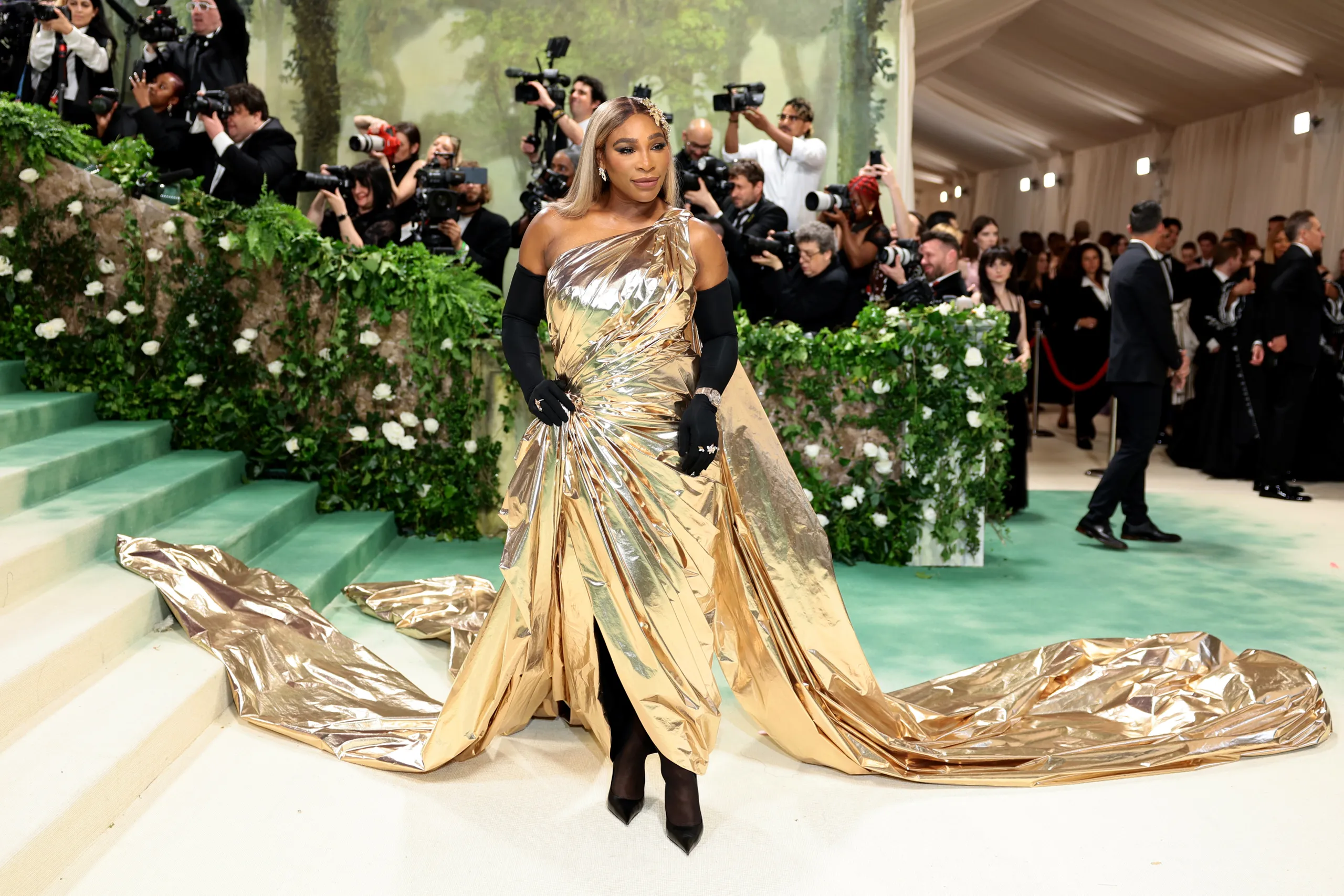 Serena Williams trên thảm đỏ Met Gala 2024