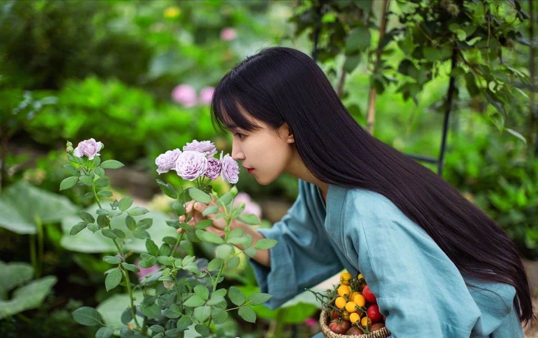 Lý Tử Thất diện áo len